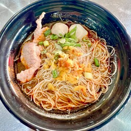 หมี่ขาวลูกชิ้น+หมู