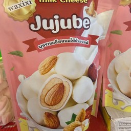 พุทธานมชีลใส่อัลมอนด์