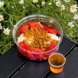 Biscoff Strawberry Crunch