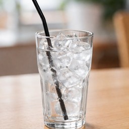 น้ำแข็งถุงเล็ก+แก้ว