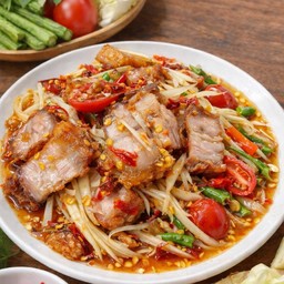 ตำหมูกรอบ