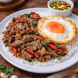 ข้าวผัดกะเพราเนื้อ