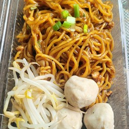 บะหมี่คลุก