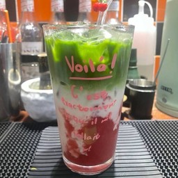 มัทฉะสตอเบอร์รี่