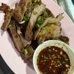 เสื้อร้องไห้