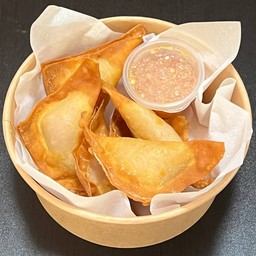 เกี๊ยวหมูทอดน้ำจิ้มซีฟู้ดโฮมเมด