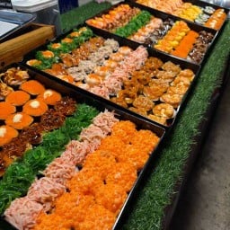 ทาโกะยากิ&ซูชิ ตลาดคนเดินสาย 4 (วัดนครชื่นชุ่ม) Milin shushi &Takoyaki