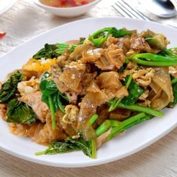 ดิ เอ็มไพร์ ราดหน้าข้าวมันไก่ (สูตรดั้งเดิม) สาขา เซฟอี เซฟอี