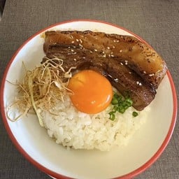 ข้าวหน้าหมูคาคูนิ