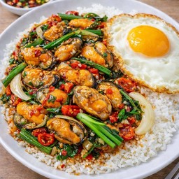 ข้าวผัดพริกเผาหอยแมลงภู่