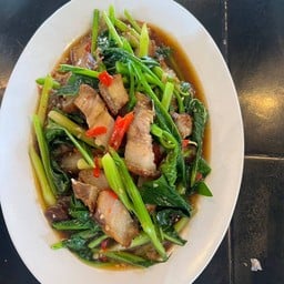 แกงอีสาน ต้มไทย ไฮโซ ตลาดจัมโบ้