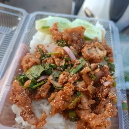 [อร่อยซ่ากับโค้ก] ข้าวยำไก่แซ่บ +  โค้ก ออริจินัล (ขวด)