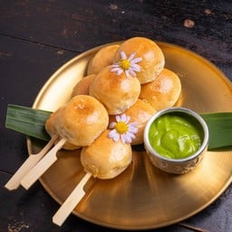 จิ๋วหลิว ชมวัง สังขยาใบเตย