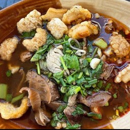 ร้าน Thini siyak in market  ที่นี่..สี่แยก ในตลาด ในตลาดชุมพร