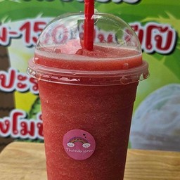 น้ำมะพร้าวปั่นนมสด ชาวเล