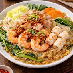 สุกี้รว หมู หมึก กุ้ง