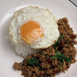 ผัดกะเพรา Pad Kaprow