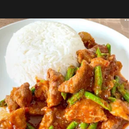 [อร่อยซ่ากับโค้ก] ข้าวพริกแกงหมู +  โค้ก ไม่มีน้ำตาล (ขวด) 