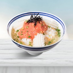 ข้าวต้มไข่ปลาเมนไทโกะและปลาหมึก