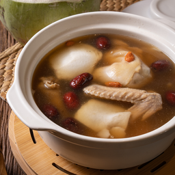 ไก่ตุ๋นมะพร้าวอ่อน