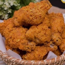 น้องปีใหม่ไก่แซ่บ ก๋วยเตี๋ยวเนื้อสดรสเด็ด ก๋วยเตี๋ยวไก่มะระ เสรีไทยซอย 7 แยก 7