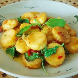 ข้าวกะเพราเต้าหู้ไข่