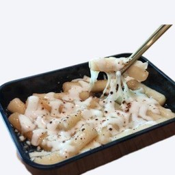 ต๊อกผัดซอสเพิ่มชีส Stir-fried Tteok + cheese