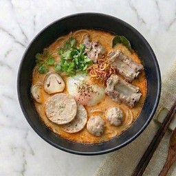 ก๋วยจั๊บญวนต้มยำน้ำข้นครบเครื่อง