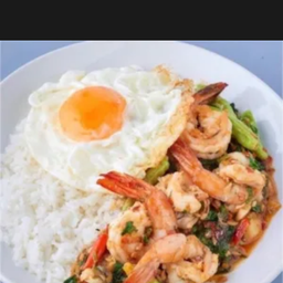 ข้าวกระเพรากุ้ง