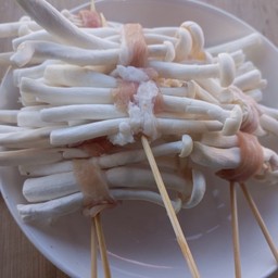 โชคดีหม่าล่า Chokdeemala