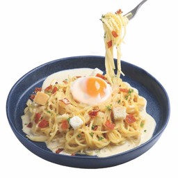 สปาเก็ตตี้คาโบนาร่าสไตล์ญี่ปุ่น