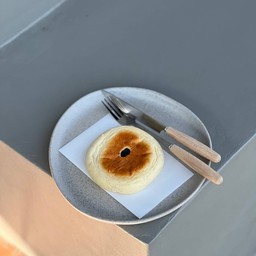 ปังครีมชีสแครนเบอรี่