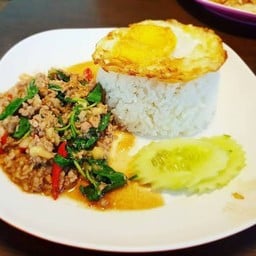 ข้าวกะเพราหมูสับ