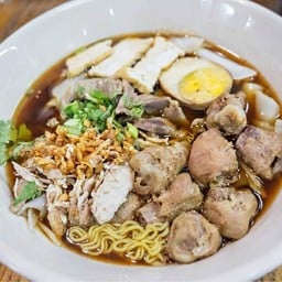 ก๋วยจั๊บเส้น เอฟเอฟ