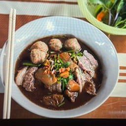 ก๋วยเตี๋ยวเรือ2แสบอาหารตามสั่ง