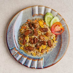 ข้าวผัดกระเทียมหมูแดดเดียว