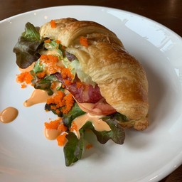 ครัวซองเบคอน