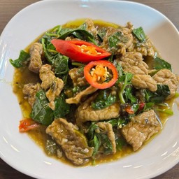 หมูผัดโหระพา