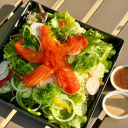 สลัดแซลมอนไข่กุ้ง