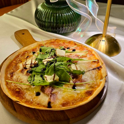 พิซซ่าหน้าพาร์มาแฮม