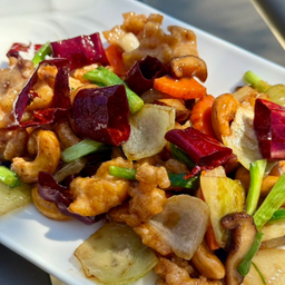 ไก่ผัดเม็ดมะม่วงหิมพานต์