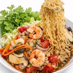 ยำย้ำๆแซ่บ