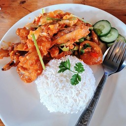 ข้าวราด - คั่วพริกเกลือ