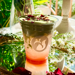 โฟมมัทฉะน้ำฝรั่งสีชมพู