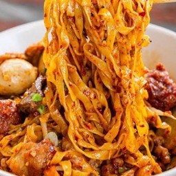 ก๋วยเตี๋ยวต้มยำหนุ่มพาเฮง