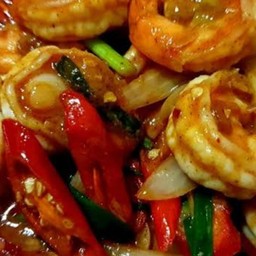 กุ้งผัดพริกเผาราดข้าว