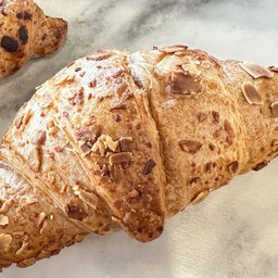 ครัวซองอัลมอนด์