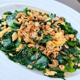 ใบเหลียงผัดไข่