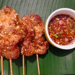 หมูทอดเสียบไม้