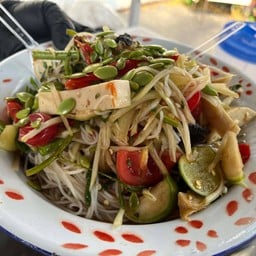 ตำแซ่บจั๊บอุบล